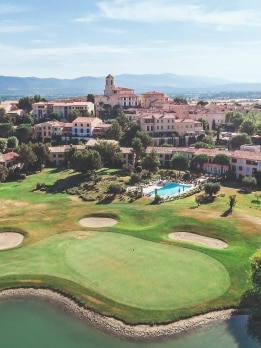 Un village dans la région Provence-Alpes-Côte d’Azur