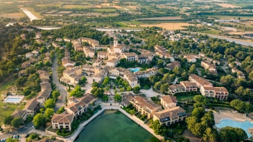 Un village dans la région Provence-Alpes-Côte d’Azur