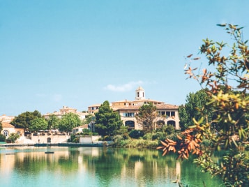 Découvrez le village de Pont Royal